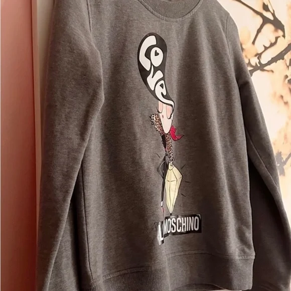 LOVE MOSCHINO LADY DIAMOND GREY CREW NECK SOFT SWEATSHIRT PERFECT CONDITION - Picture 4 of 7